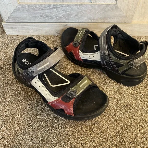 Pristine ECCO Offroad Multicolor Leather Sandals 40(9/9.5)