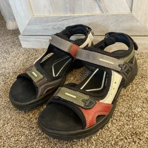 Pristine ECCO Offroad Multicolor Leather Sandals 40(9/9.5)