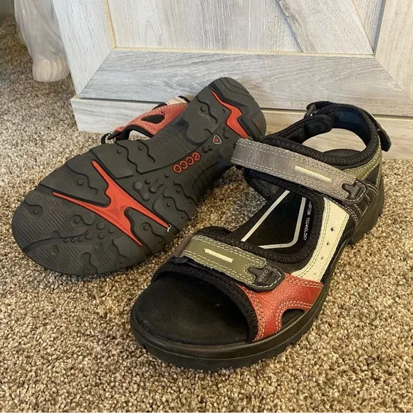 Pristine ECCO Offroad Multicolor Leather Sandals 40(9/9.5)