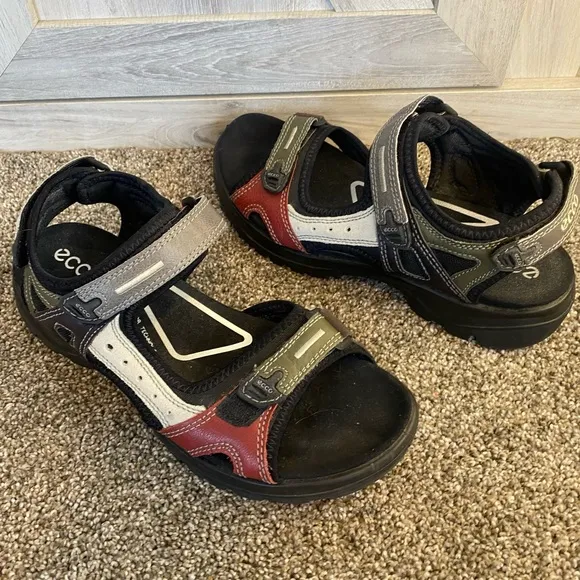 Pristine ECCO Offroad Multicolor Leather Sandals 40(9/9.5)