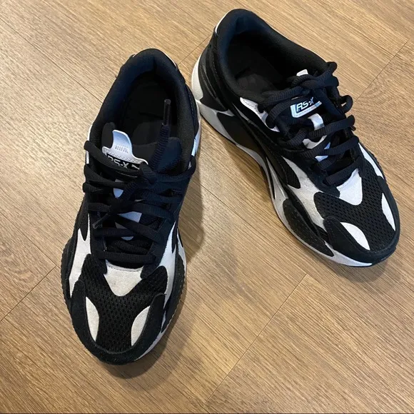 Puma RS-X Black &amp; White Dad Sneakers Size 6 Big Kids 8 Woman