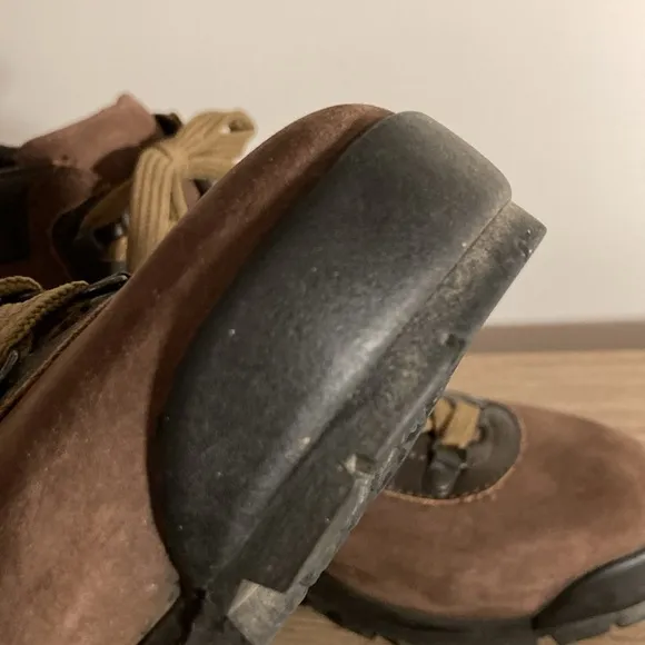 Raichle of Switzerland hiking boots chocolate brown 8