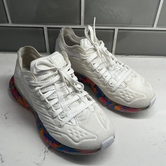 Reebok Zig KINETICA Junior Running Shoes FX5288 Sneakers Size 5 White