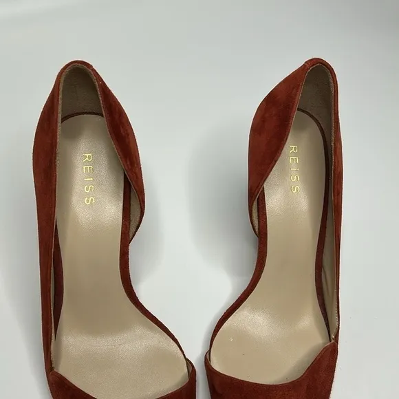 Reiss Suede Pointed Toe Pump in Rust Size 41/9.5