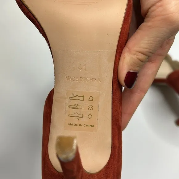 Reiss Suede Pointed Toe Pump in Rust Size 41/9.5