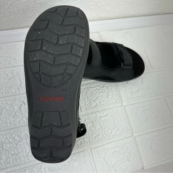 REVERE MONTANA 2 MEN SANDALS IN OILED BLACK Size 12 outdoor summer sandal