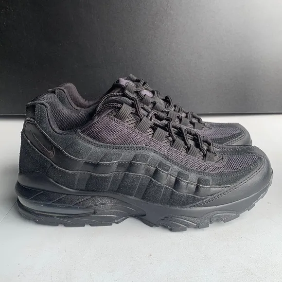 S368 Nike Air Max‎ 95 GS Athletic Shoes Triple Black Boys Size 6Y