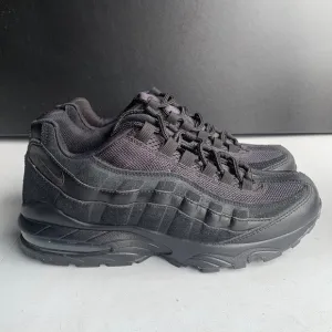 S368 Nike Air Max‎ 95 GS Athletic Shoes Triple Black Boys Size 6Y
