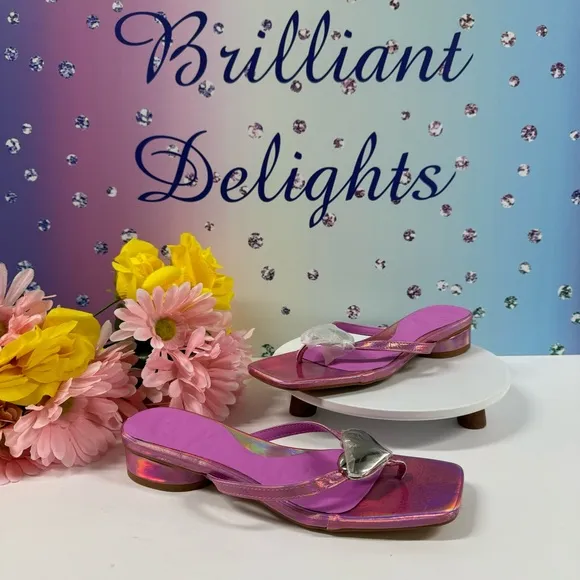 💖SALE IRIDESCENT HEART THONG SANDALS
