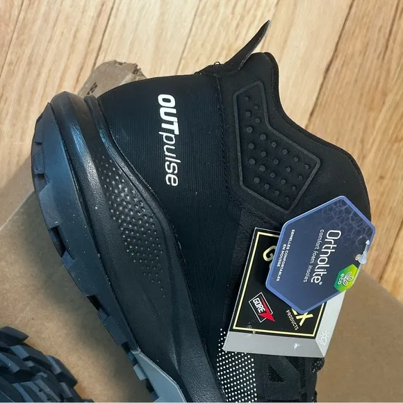 Salomon Outpulse Mid GTX Mens Size 8.5 Black High Top Hiking Boots Shoes
