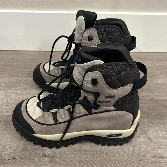 SALOMON | Women’s Goretex Hiking Boots