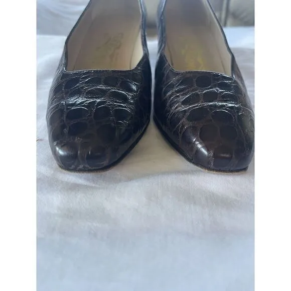 Salvatore‎ Ferragamo Croc Embossed Dark Brown Almond Toe Women's 7