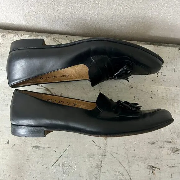 Salvatore Ferragamo leather loafers Kiltie tassel preppy black dress shoes 10 B
