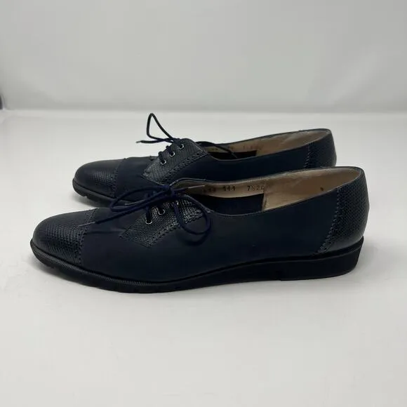Salvatore Ferragamo Women's Lace Up Black Leather Oxford Shoes Size 7.5 2A