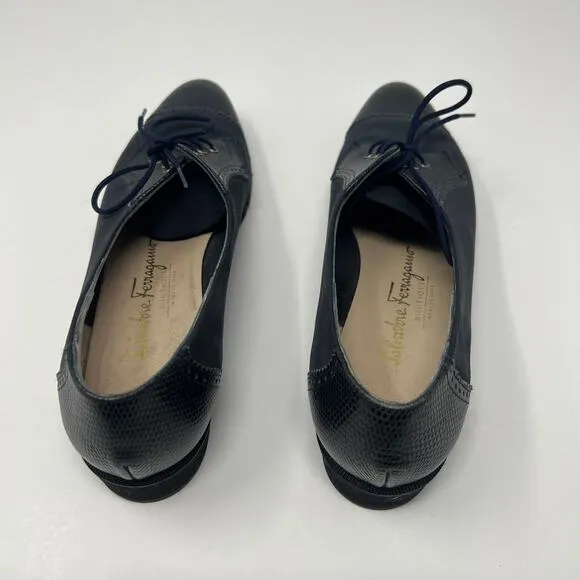 Salvatore Ferragamo Women's Lace Up Black Leather Oxford Shoes Size 7.5 2A