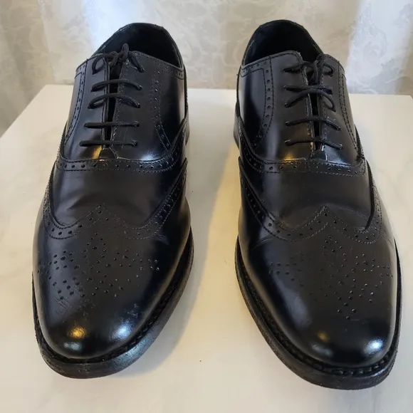 Samuel Windsor Men's Wingtip Oxford Dress Shoes, Size 11, Black, Classic, Elegan
