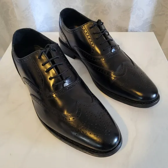 Samuel Windsor Men's Wingtip Oxford Dress Shoes, Size 11, Black, Classic, Elegan