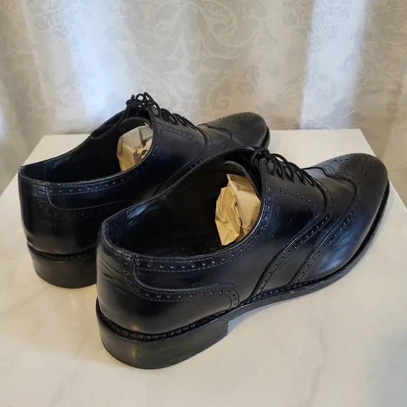 Samuel Windsor Men's Wingtip Oxford Dress Shoes, Size 11, Black, Classic, Elegan