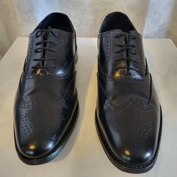 Samuel Windsor Men's Wingtip Oxford Dress Shoes, Size 11, Black, Classic, Elegan