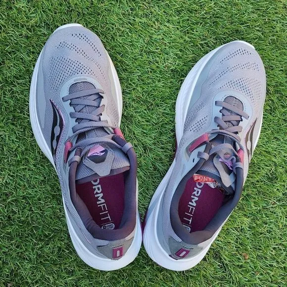 SAUCONY GUIDE 15 - Women's Athletic Shoes - SIZE 10