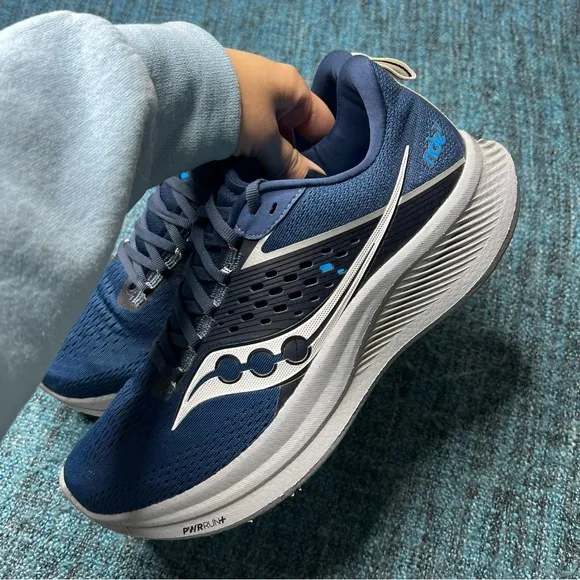 Saucony Ride 17 Running Shoes in Tide Blue Silver