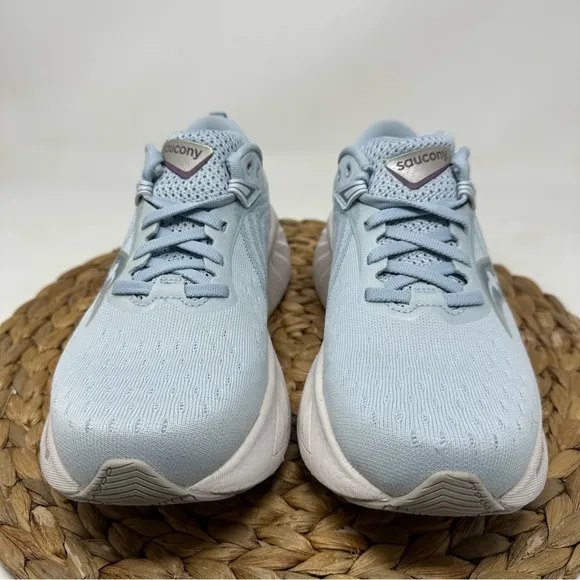 Saucony Triumph 22 Men's Running Shoes Vapor Moon Size 7 Women's