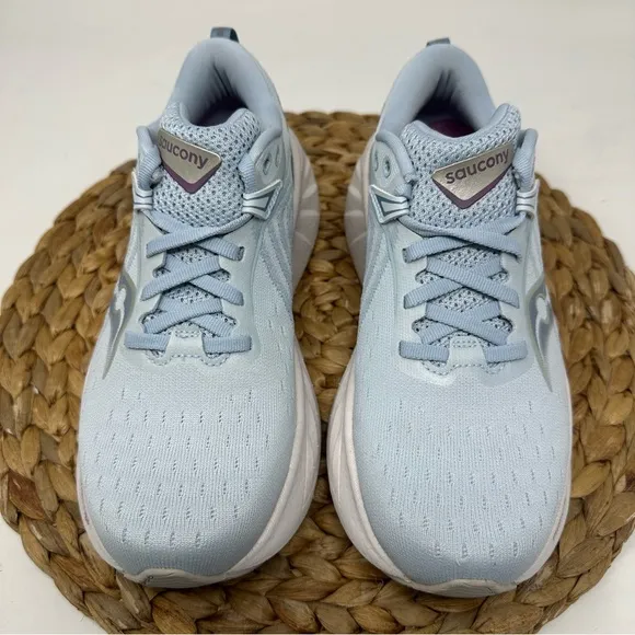 Saucony Triumph 22 Men's Running Shoes Vapor Moon Size 7 Women's