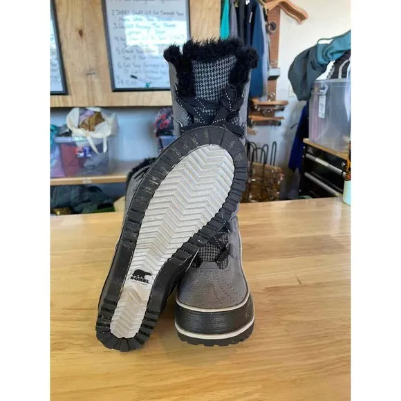 Shoe Size 8 Sorel Grey Women's Winter Boots