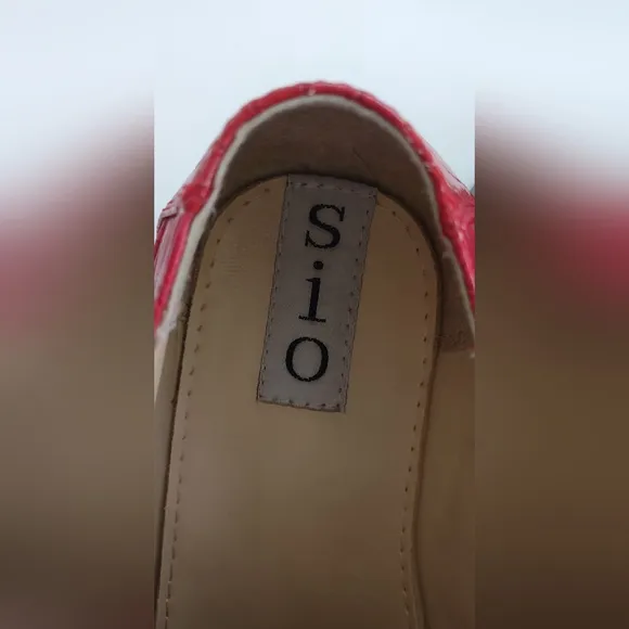 SIO Limited Edition Red Faux Crocodile/Snakeskin Pattern Men's Dress Shoes