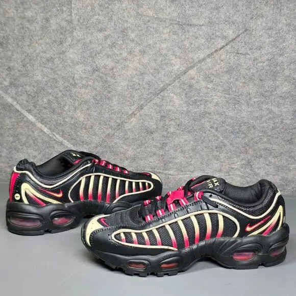 Size 7 - Nike Air Max Tailwind‎ 4 Men's Running Shoes Black Team Gold Red