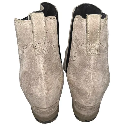 Sorel Joan of Arctic Suede Wedge II Chelsea Waterproof Boots Booties Size 7.5