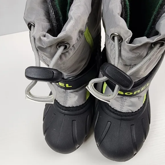 Sorel Kids Chrome Grey and Black Flurry Children Winter Boots Size 13