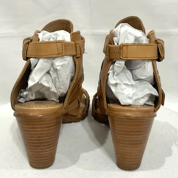 Sorel Nadia Buckle Bootie Sandals in Camel Sz 7.5 M Leather Strappy Open Toe