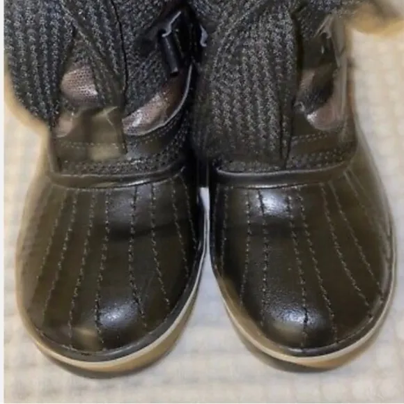 Sorel Tivoli Boots Womens Sz  9 Metallic Waterproof Polka Dot Lining Winter Rain