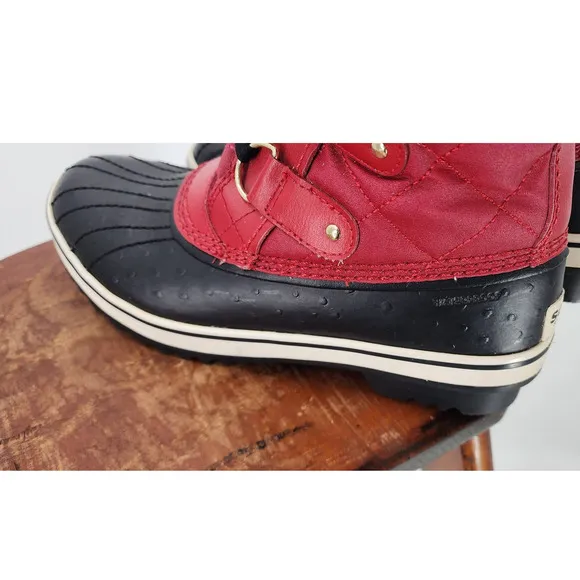 Sorel Tofino Women's Faux Fur Red‎ Quilted Winter Waterproof Winter Boots Size 7