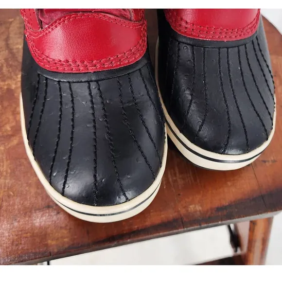 Sorel Tofino Women's Faux Fur Red‎ Quilted Winter Waterproof Winter Boots Size 7