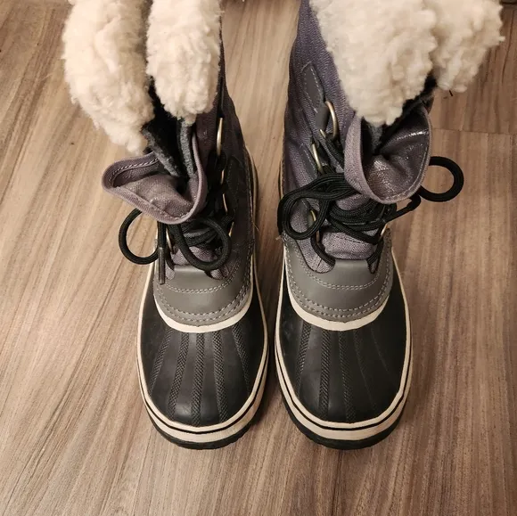 Sorel winter boots size 7