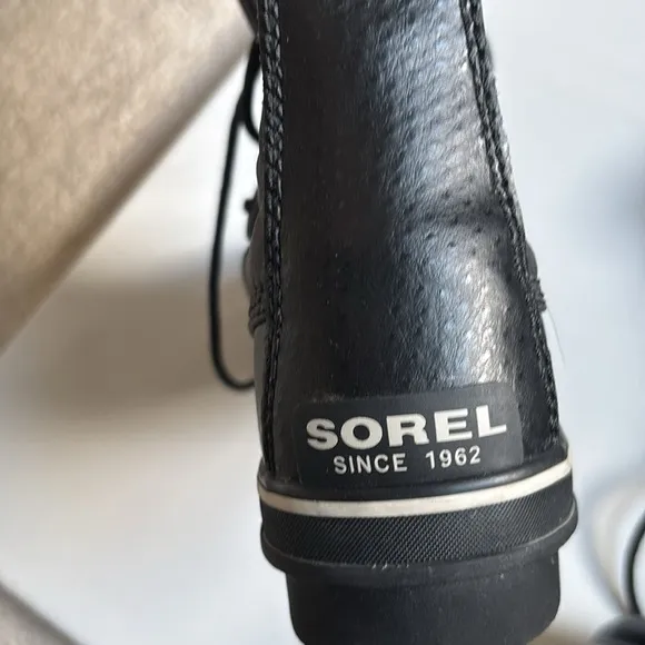 Sorel Women’s Faux Fur Waterproof Winter Boots - 11