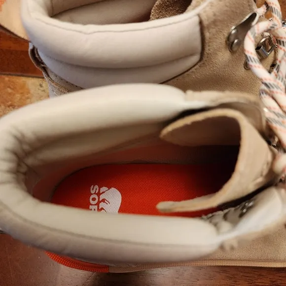 Sorel Womens Hi-Line Tan Suede Hiking Boots with Orange Accents Size 10.5