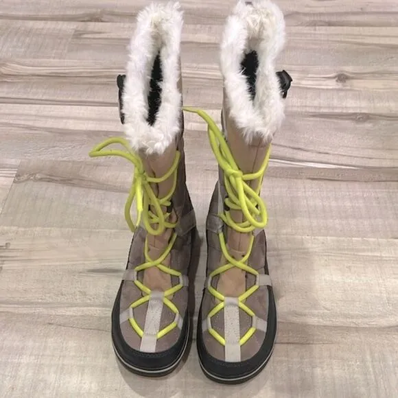 Sorel Glacy Explorer tall snow winter boots size 8