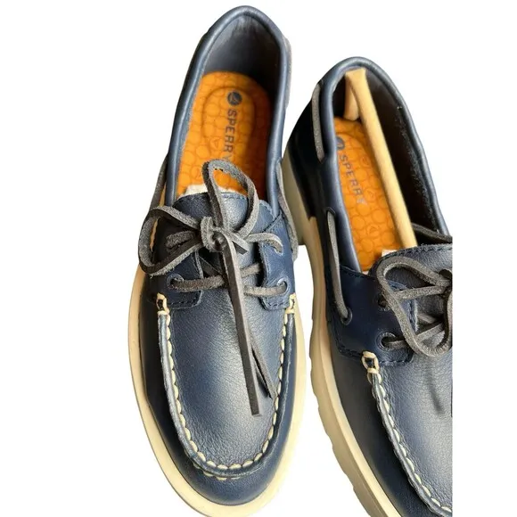 Sperry’s Chunky Lug Boat 2 Eye Leather Navy Women’s Shoes Size 6