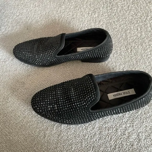 Steve Madden Rhinestone Flat Size 11 CAVIARR BLACk