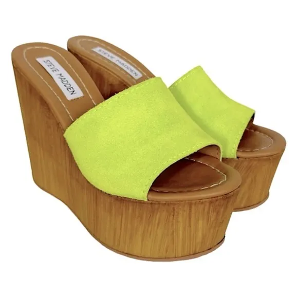 Steve Madden Sandra neon  Green Wedge platforms Size 7 Slip-On Comfort