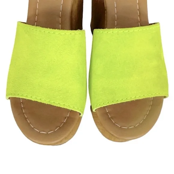 Steve Madden Sandra neon  Green Wedge platforms Size 7 Slip-On Comfort