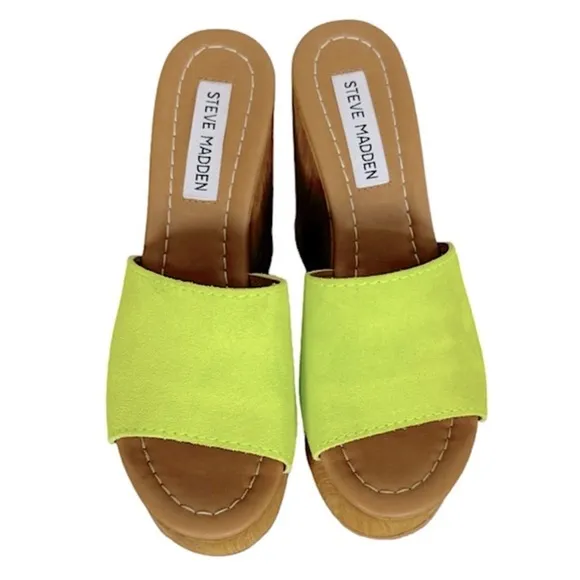 Steve Madden Sandra neon  Green Wedge platforms Size 7 Slip-On Comfort