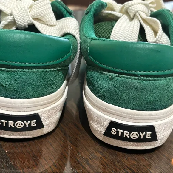 Straye Logan Flame Green Shoes men size 6 women size 7.5