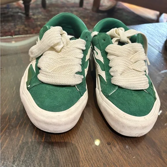 Straye Logan Flame Green Shoes men size 6 women size 7.5
