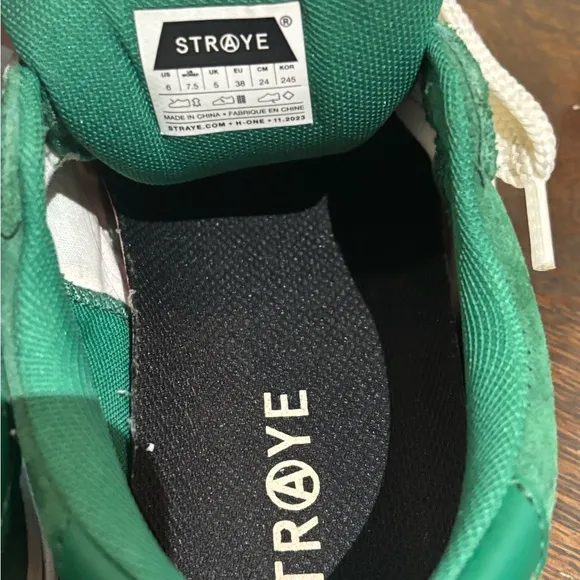 Straye Logan Flame Green Shoes men size 6 women size 7.5