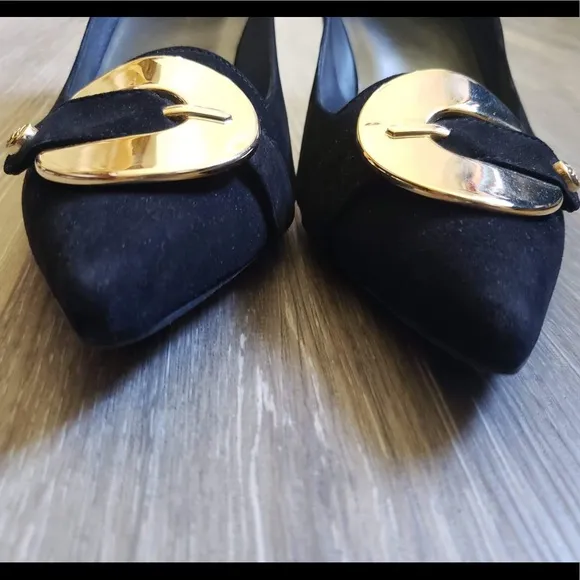 STUART WEITZMAN SUEDE BUCKLE SHOES