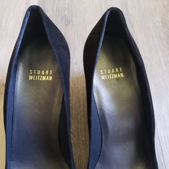 STUART WEITZMAN SUEDE BUCKLE SHOES